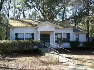 Lloyd Woman's Club