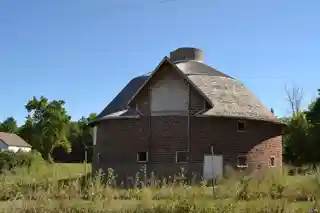 Slayton Farms-Round Barn