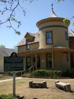 Moore–Lindsay House