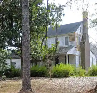 Robertson-Easterling-McLaurin House