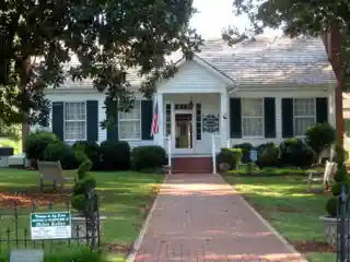 Ivy Green (Helen Keller Birthplace*)