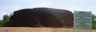 Dakkhina Stupa