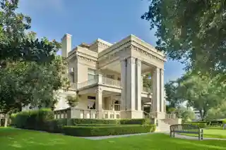 Link-Lee House