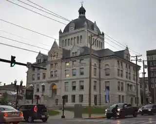 Old Fayette County Courthouse