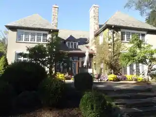 Gibbons Lodge