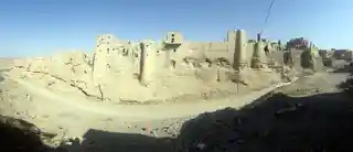 Izad-Khast Castle