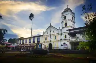 Saint Francis of Assisi Parish Church (Sariaya)