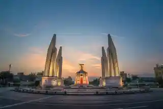 Democracy Monumentอนุสาวรีย์ประชาธิปไตย