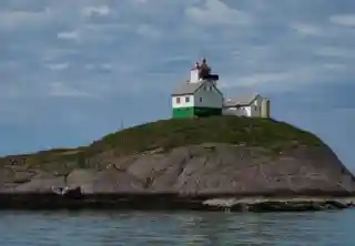 Asenvågøy Lighthouse
