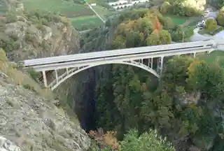 Gueuroz Bridge