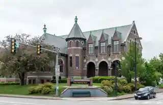 Auburn Public Library