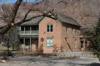 Arthur Taylor House