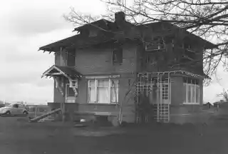 Archie Larsen House