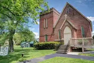 Livingston Memorial Church and Burial Ground
