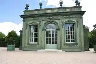 Fresh pavilion