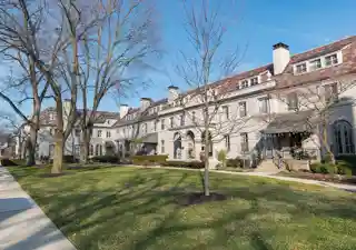 Broad-Brunson Place Condominiums