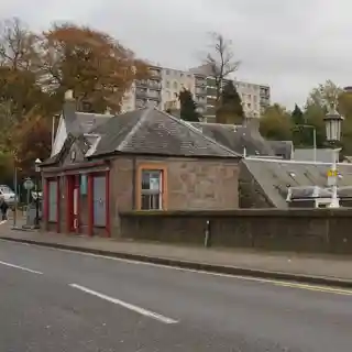 1 West Bridge Street