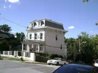 Bell Place–Locust Avenue Historic District