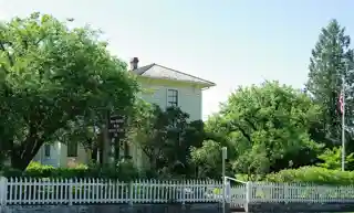 Dr. Henry J. Minthorn House