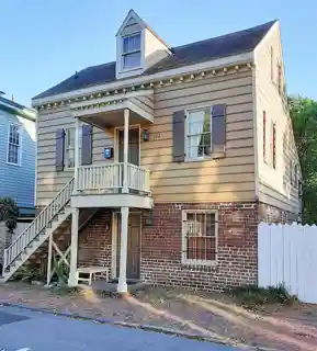 542 East State Street