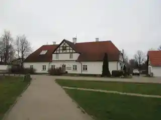 Baltā māja