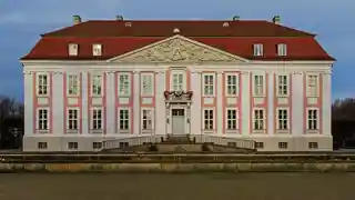 Friedrichsfelde Palace