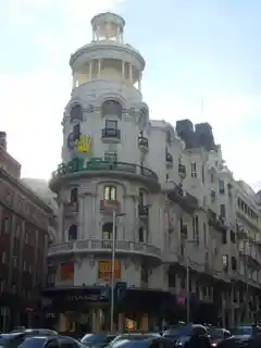 Edificio Grassy