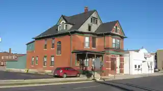 Eli Hoover House and Confectionery