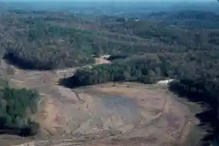 Kelly Barnes Dam