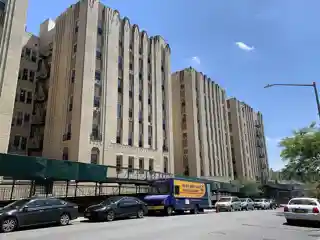 Noonan Plaza Apartments