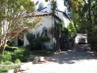Pettigrew House