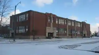 Peru High School Historic District