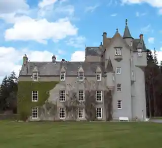Ballindaloch Castle