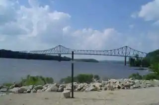 Savanna–Sabula Bridge