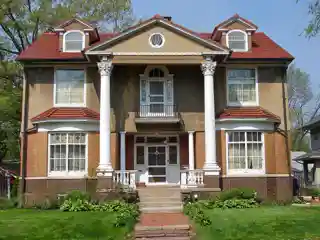 Stauduhar House