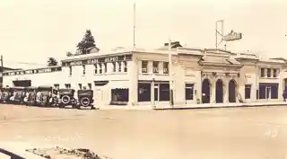 Rusitigian Building