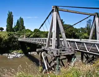 Bertrand Road suspension bridge