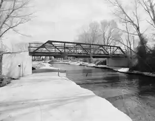 EJE Bridge over Shell Creek