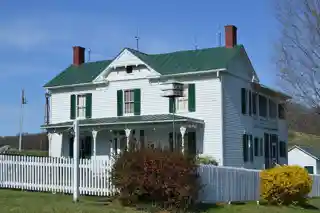 Maple Front Farm