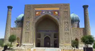 Sher-Dor Madrasa