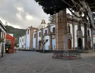 Basílica de Nuestra Señora del Pino
