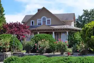 William and Elizabeth McLaren House