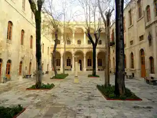 Al-Shibani Buildingكنيسة الشيباني