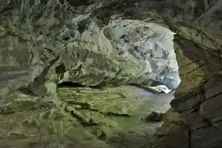 Gudenus cave