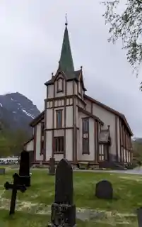 Hov Church