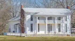 Meady White House