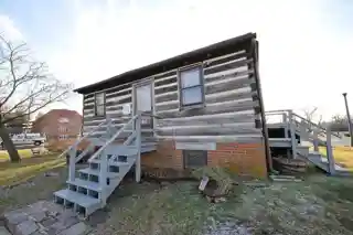 Shinn Curtis Log House