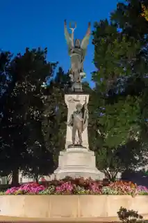 Confederate Soldiers Monument