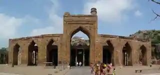 Adhai Din Ka Jhonpra