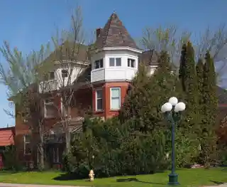 Charles Lenont House